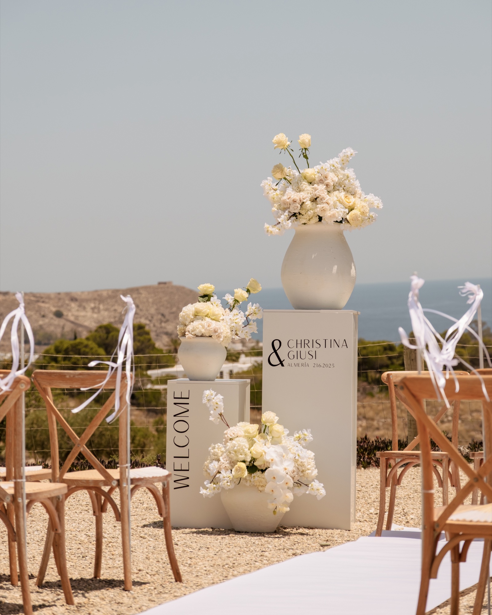 Welcome-Stele mit den Namen Christina und Giusi, Location 17 Cabo de Gata, gleichgeschlechtliche Hochzeit in Spanien