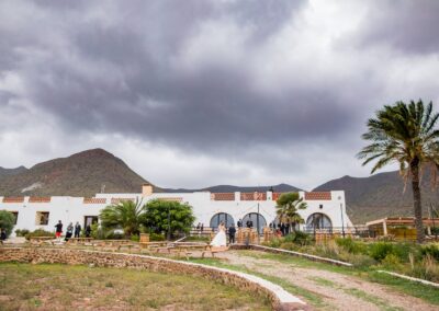 Der Hotel-Cortijo bei Los Escullos in der Hügellandschaft von Cabo de Gata