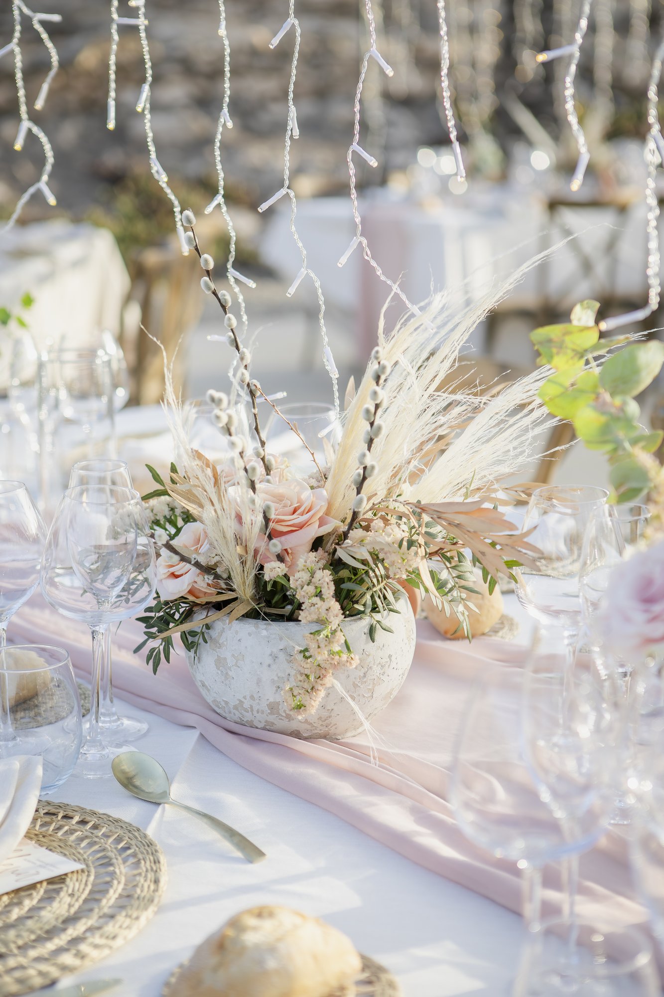 Table decor with pampas grass and fairy light curtains, boho wedding Agua Amarga